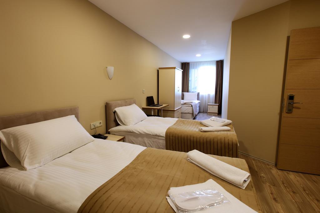 The Marist Hotel Kadikoy Κωνσταντινούπολη Δωμάτιο φωτογραφία